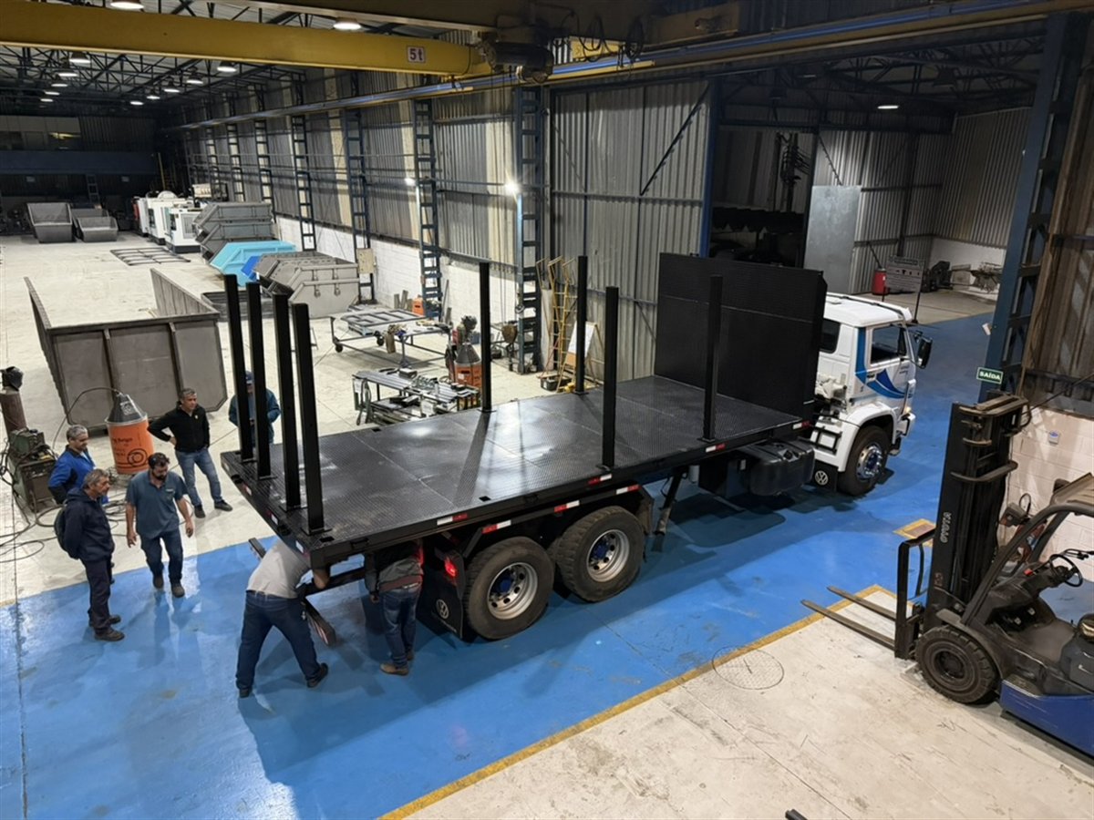 Plataforma em fase de montagem